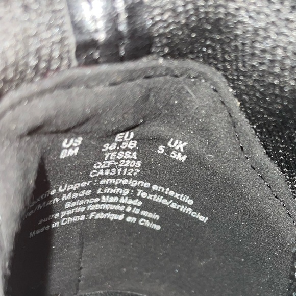 DKNY Women's Black Tessa Knitted Monogram Ship on Platform 4” Heel Ankle Boots - Picture 7 of 12